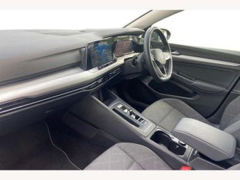 Volkswagen Golf 1.5 eTSI 150 Life 5dr DSG