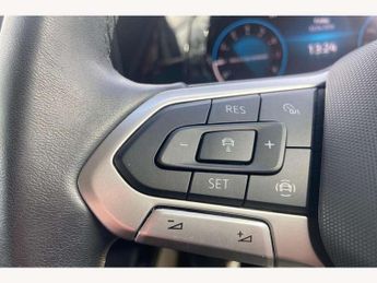 Volkswagen Golf 1.5 eTSI 150 Life 5dr DSG