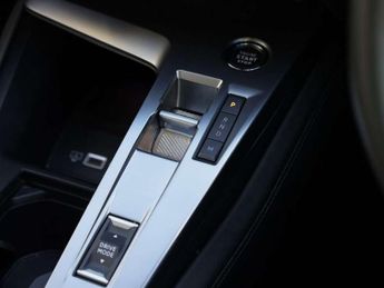 Peugeot 308 1.2 PureTech Allure Premium 5dr EAT8