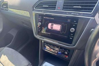 Volkswagen Tiguan 2.0 TDI Life 5dr DSG