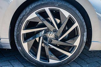 Volkswagen Arteon Shooting Brake 2.0 TDI R-Line 5dr DSG