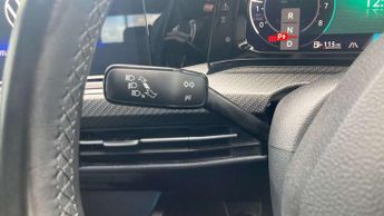 Volkswagen Golf 1.5 eTSI 150 R-Line 5dr DSG