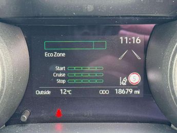 Toyota Yaris 1.5 Hybrid Design 5dr CVT