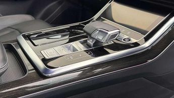 Audi Q8 55 TFSI Quattro Black Edition 5dr Tiptronic