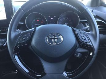 Toyota C-HR 1.8 Hybrid Design 5dr CVT