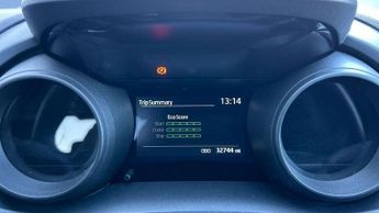 Toyota Yaris 1.5 Hybrid Design 5dr CVT