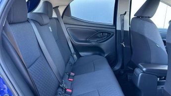 Toyota Yaris 1.5 Hybrid Design 5dr CVT