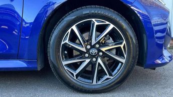 Toyota Yaris 1.5 Hybrid Design 5dr CVT