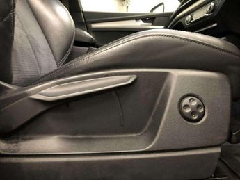 Audi Q5 Sportback 40 TDI Quattro S Line 5dr S Tronic [Tech Pack]