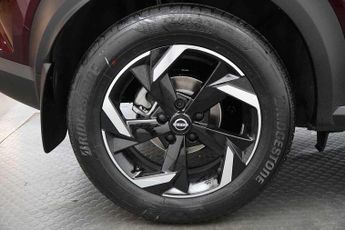 Nissan Juke 1.6 Hybrid N-Connecta 5dr Auto