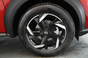 Nissan Juke 1.6 Hybrid N-Connecta 5dr Auto