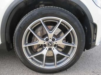 Mercedes-Benz GLC GLC 300 4Matic AMG Line Premium Plus 5dr 9G-Tronic