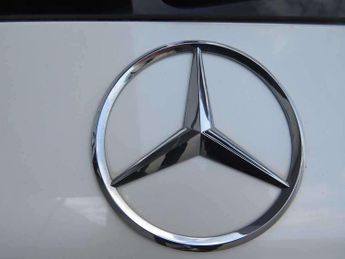 Mercedes-Benz GLC GLC 300 4Matic AMG Line Premium Plus 5dr 9G-Tronic