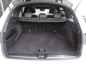 Mercedes-Benz GLC GLC 300 4Matic AMG Line Premium Plus 5dr 9G-Tronic