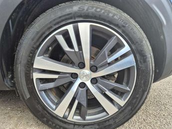 Peugeot 3008 1.6 Hybrid 225 Allure 5dr e-EAT8