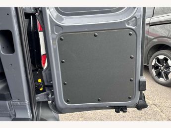 Volkswagen Caddy Maxi 1.5 TSI 116PS Commerce Van [Business/Tech Pack]