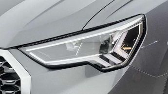 Audi Q3 35 TFSI S Line 5dr S Tronic