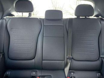 Mercedes-Benz C-Class C200 AMG Line 4dr 9G-Tronic