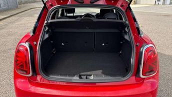 MINI Hatchback 5dr 1.5 Cooper Classic 5dr Auto