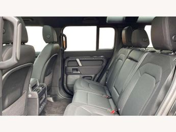 Land Rover Defender 3.0 D250 X-Dynamic S 110 5dr Auto