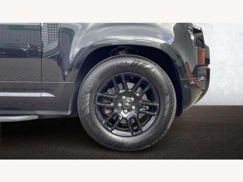 Land Rover Defender 3.0 D250 X-Dynamic S 110 5dr Auto