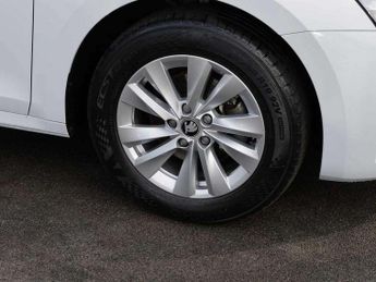 Skoda Octavia Estate 1.5 TSI e-TEC SE Technology 5dr DSG