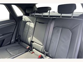 Audi Q3 35 TFSI Black Edition 5dr S Tronic [20" Alloy]