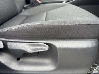 Toyota Yaris 1.5 Hybrid Design 5dr CVT