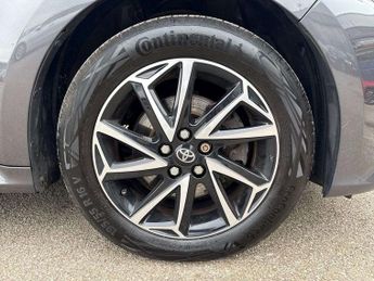 Toyota Yaris 1.5 Hybrid Design 5dr CVT