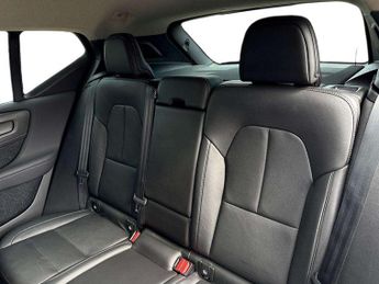 Volvo XC40 2.0 B4P Inscription Pro 5dr Auto