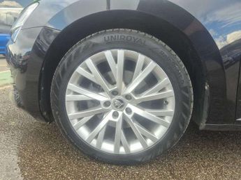 Skoda Superb Estate 2.0 TDI CR 200 SE L 5dr DSG