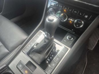 Skoda Superb Estate 2.0 TDI CR 200 SE L 5dr DSG