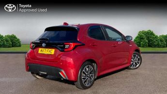 Toyota Yaris 1.5 Hybrid Design 5dr CVT