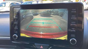 Toyota Yaris 1.5 Hybrid Design 5dr CVT