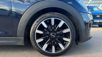 MINI Hatchback 5dr 1.5 Cooper Exclusive II 5dr Auto