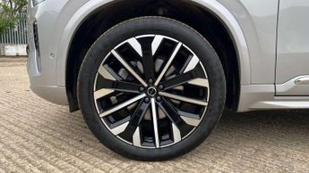 Volvo XC90 2.0 B5P Ultra Dark 5dr AWD Geartronic