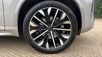 Volvo XC90 2.0 B5P Ultra Dark 5dr AWD Geartronic