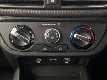 Hyundai i10 1.2 [79] Advance 5dr Auto [Nav]
