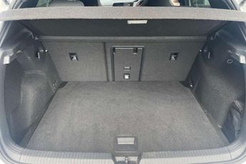Volkswagen Golf 1.5 eTSI 150 R-Line 5dr DSG