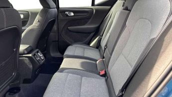Volvo XC40 2.0 B3P Plus Dark 5dr Auto