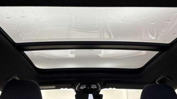 Volvo XC40 2.0 B3P Ultra Black Edition 5dr Auto