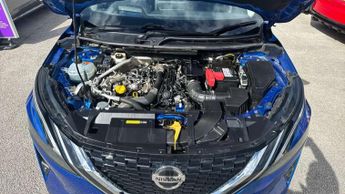 Nissan Qashqai 1.3 DiG-T MH 158 Premiere Edition 5dr Xtronic