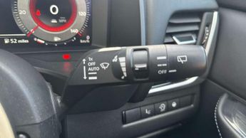 Nissan Qashqai 1.3 DiG-T MH 158 Premiere Edition 5dr Xtronic