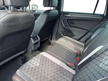 Volkswagen Tiguan 2.0 TDI R-Line 5dr DSG