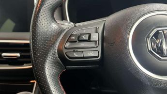 MG HS 1.5 T-GDI Trophy 5dr DCT