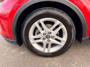 Toyota C-HR 1.8 Hybrid Icon 5dr CVT