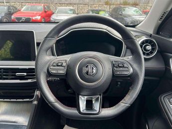 MG HS 1.5 T-GDI SE 5dr DCT