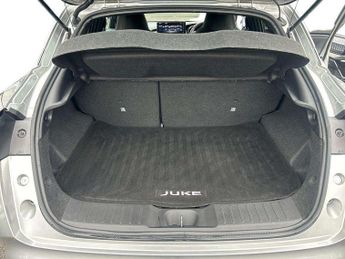 Nissan Juke 1.0 DiG-T N-Connecta 5dr DCT