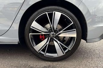 Volkswagen Golf 2.0 TDI 200 GTD 5dr DSG