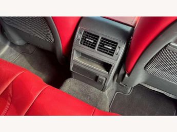 Jaguar F-Pace 2.0 D200 R-Dynamic SE Black 5dr Auto AWD